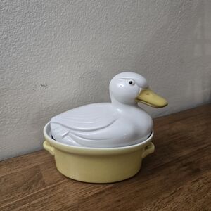 SOLD! Vintage Hall Carbon Duck Caserole Dish